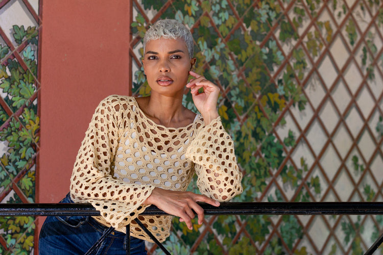 blusa de crochet beige para mujer