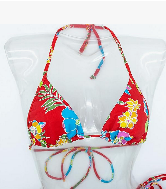 Bikini brasileño triángulo NORDESTINA con estampado vibrante y micro tanga. Hecho con 85% poliamida y 15% elastano, ideal para la playa y piscina.