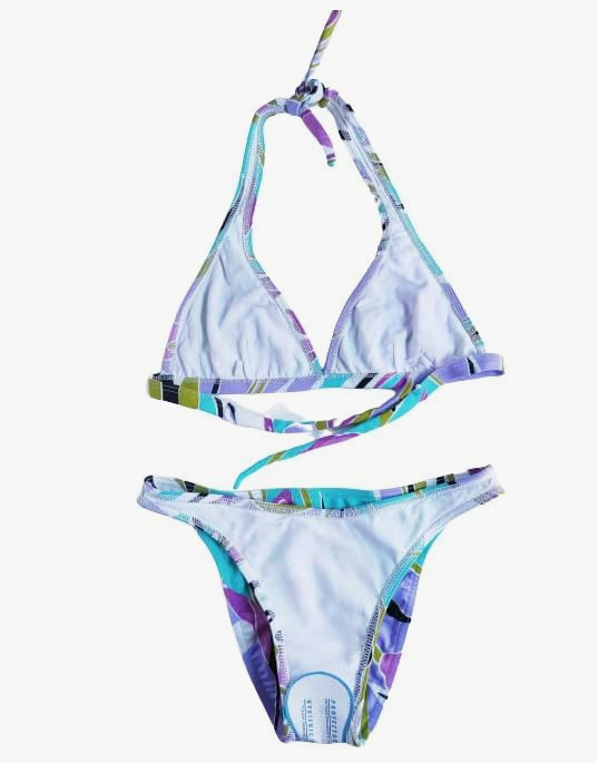 Bikini brasileño triángulo NORDESTINA con estampado exclusivo, top con tirantes reforzados y corte favorecedor. Hecho con 85% poliéster y 15% elastano, forrado y no transparente.