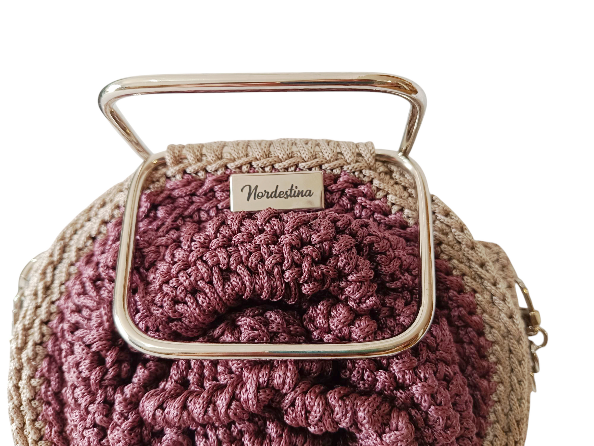 Bolso Flor Hecho a Mano con Diseño Floral Único. Accesorio Boho Chic, disponible en Nordestina.es